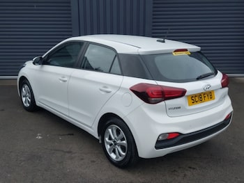 Used Hyundai i20 2018 for sale - 77491347: Photo