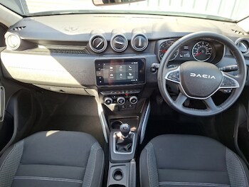 Used Dacia Duster 2023 for sale - 78849063: Photo