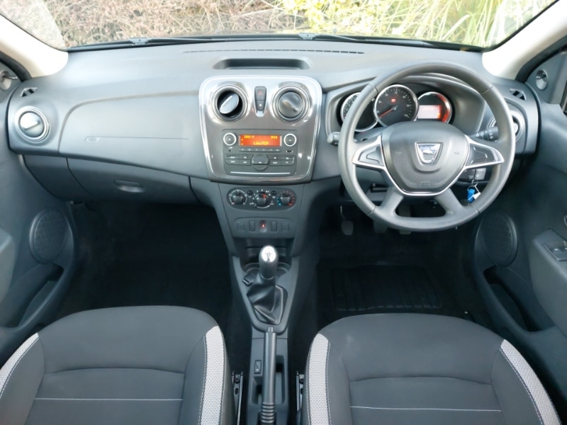 Used Dacia Sandero Stepway 2019 for sale - 76695920: Photo 2