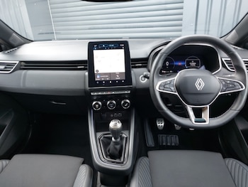 Used Renault Clio 2025 for sale - 78688443: Photo