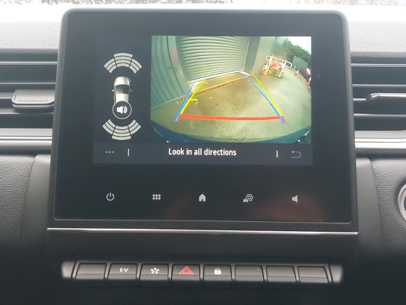 Used Renault Captur 2023 for sale - 77847310: Photo 17