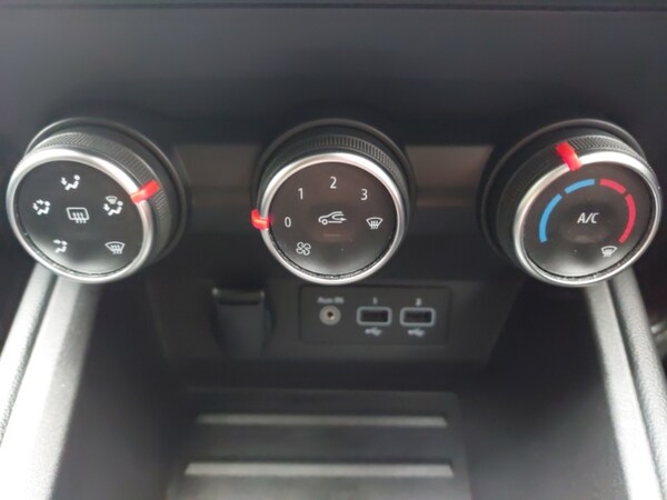 Used Renault Clio 2020 for sale - 76321509: Photo 18