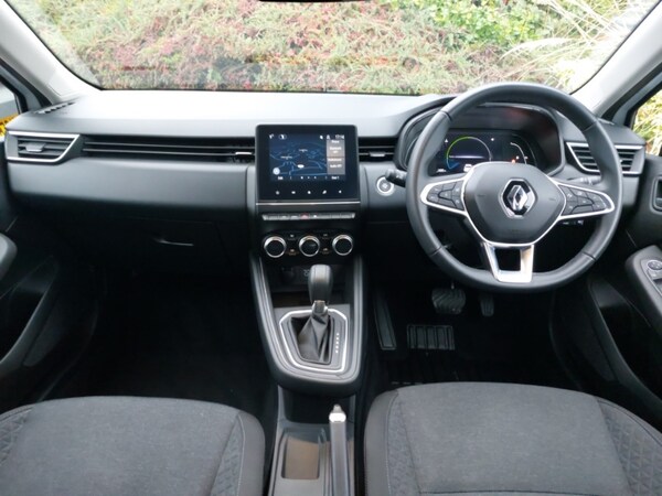 Used Renault Clio 2022 for sale - 76269114: Photo 2