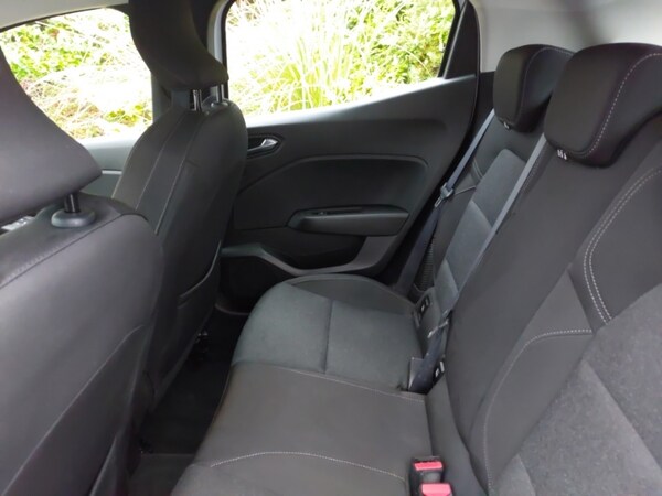 Used Renault Clio 2022 for sale - 76269114: Photo 6
