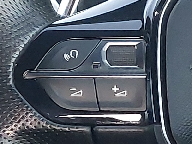 Used Peugeot 3008 2018 for sale - 77100461: Photo 10