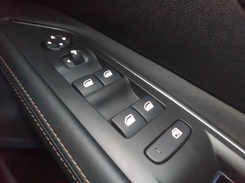 Used Peugeot 3008 2018 for sale - 77100461: Photo 16