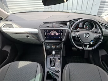 Used Volkswagen Tiguan 2018 for sale - 79171200: Photo