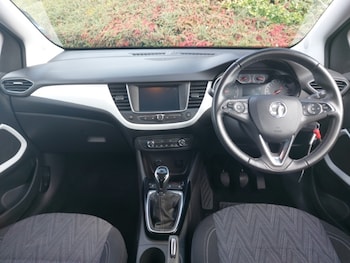 Used Vauxhall Crossland X 2020 for sale - 76052282: Photo 2