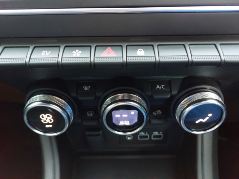 Used Renault Captur 2024 for sale - 77358020: Photo 17