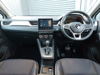 Used Renault Captur 2024 for sale - 77358020: Photo
