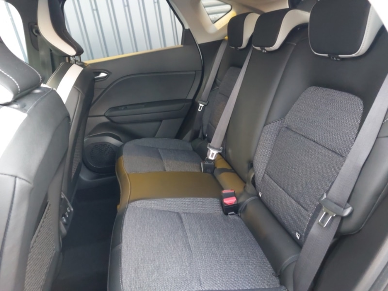 Used Renault Captur 2024 for sale - 77358020: Photo 6