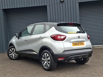 Used Renault Captur 2018 for sale - 79332783: Photo