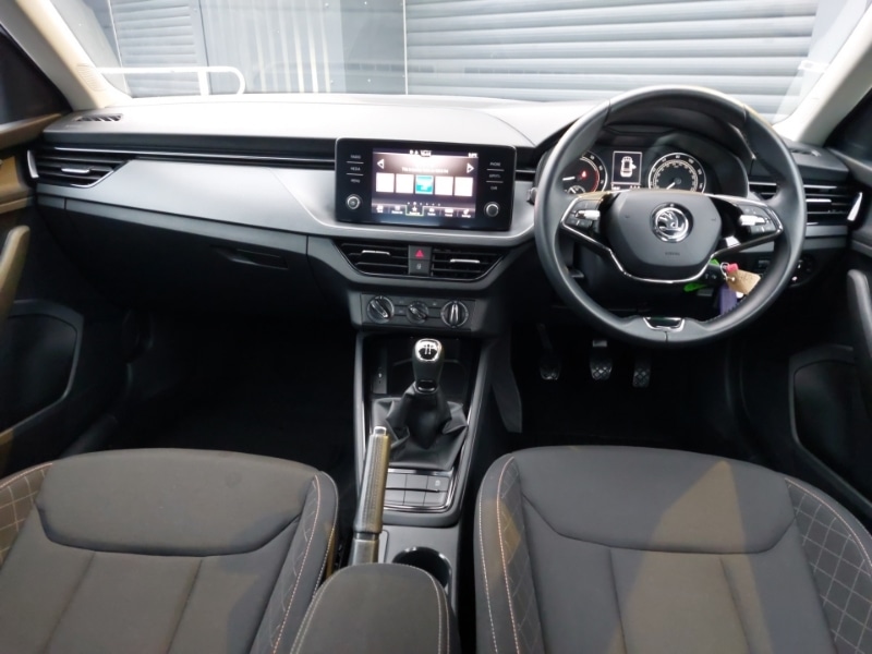 Used Skoda Kamiq 2023 for sale - 77495503: Photo 2