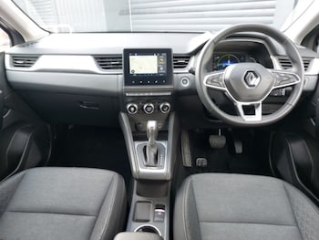 Used Renault Captur 2023 for sale - 77644955: Photo