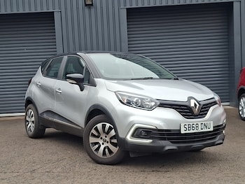 Used Renault Captur 2018 for sale - 78983528: Photo