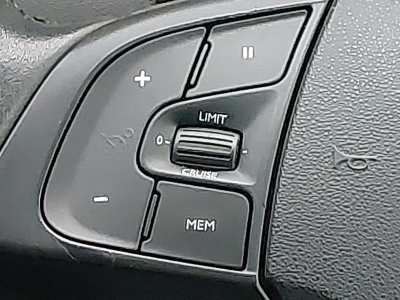 Used Citroen Grand C4 Picasso 2018 for sale - 77656750: Photo 10