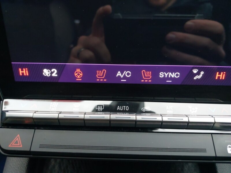 Used Renault Scenic E-Tech 2024 for sale - 77024423: Photo 17