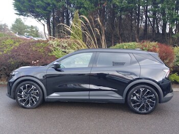 Used Renault Scenic E-Tech 2024 for sale - 77024423: Photo