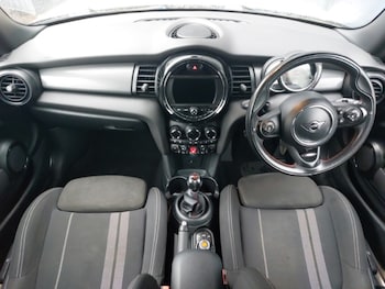 Used MINI Hatch 2019 for sale - 77448192: Photo