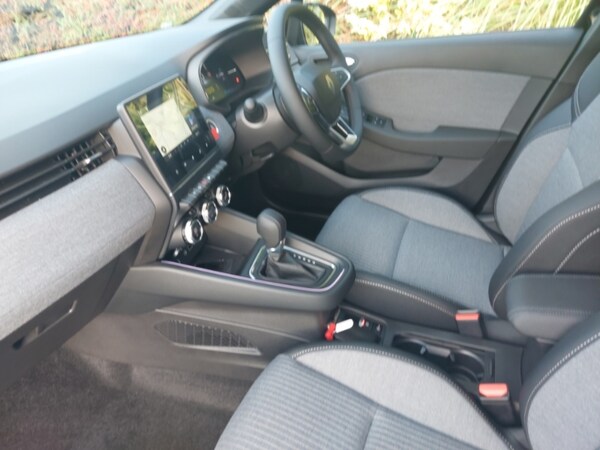 Used Renault Clio 2025 for sale - 76233500: Photo 5