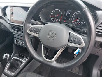 Used Volkswagen T-Cross 2020 for sale - 75608677: Photo