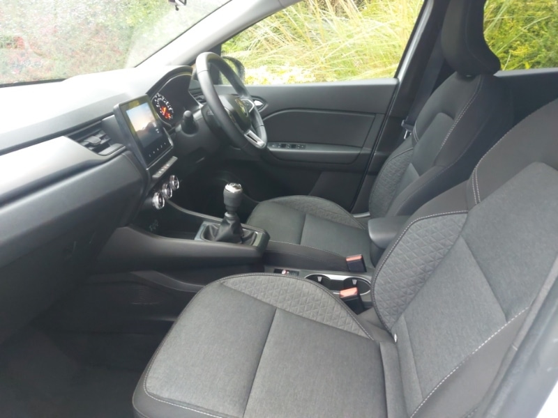 Used Renault Captur 2022 for sale - 76195800: Photo 5