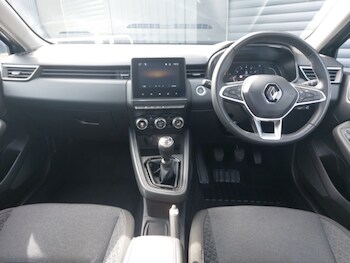 Used Renault Clio 2022 for sale - 78112805: Photo