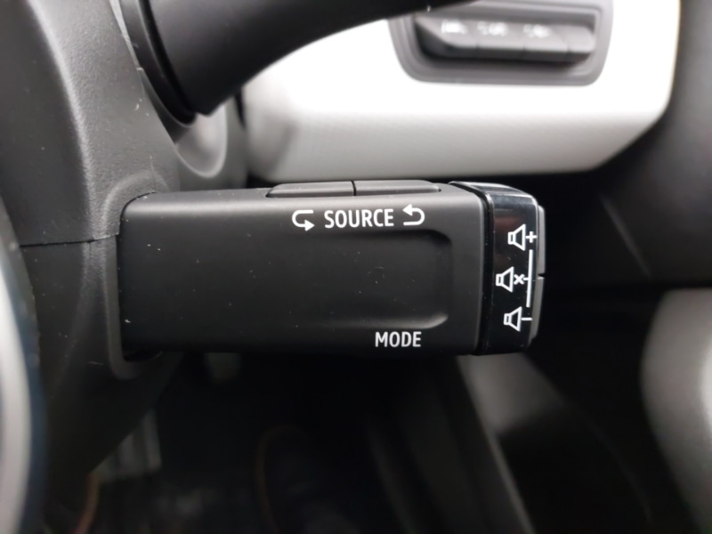 Used Renault Clio 2023 for sale - 77035137: Photo 15