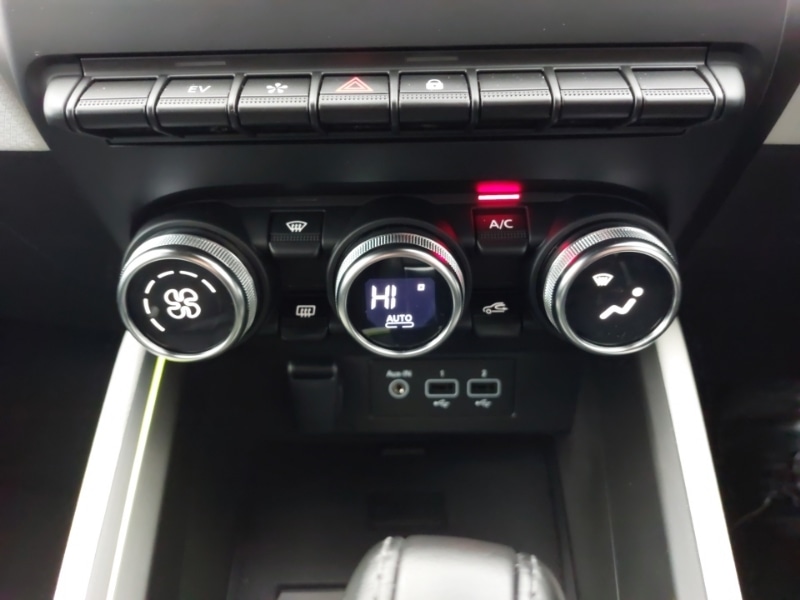 Used Renault Clio 2023 for sale - 77035137: Photo 7