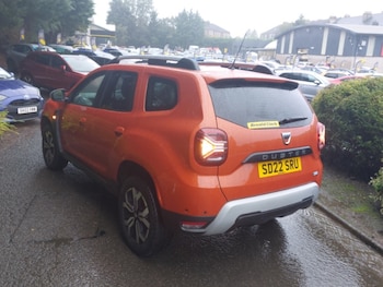 Used Dacia Duster 2022 for sale - 76165859: Photo