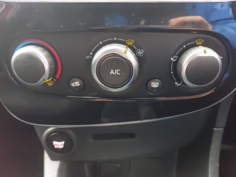 Used Renault Clio 2018 for sale - 76707940: Photo 19