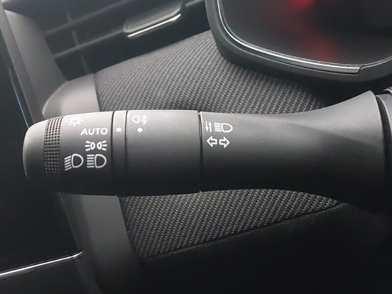 Used Renault Clio 2025 for sale - 77999510: Photo 12