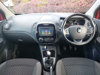 Used Renault Captur 2018 for sale - 76906763: Photo