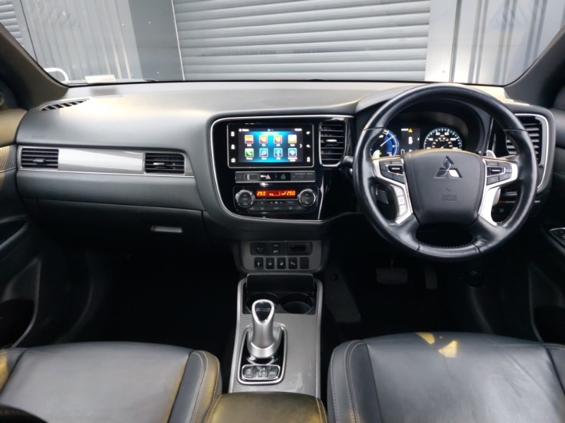 Used Mitsubishi Outlander 2018 for sale - 77304177: Photo 2