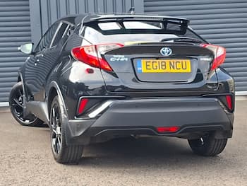 Used Toyota C-HR 2018 for sale - 79654388: Photo