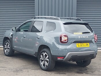 Used Dacia Duster 2023 for sale - 77922372: Photo