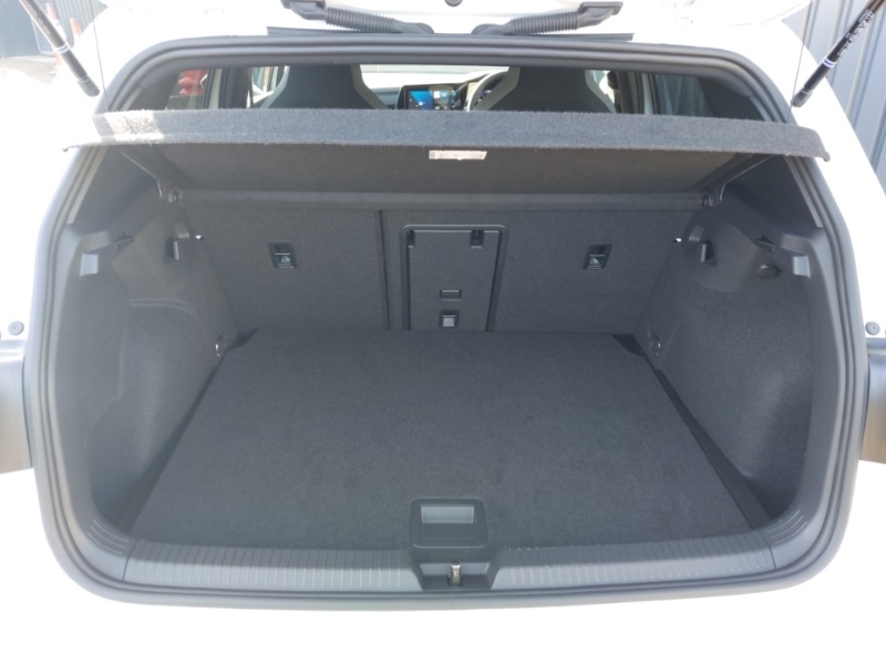 Used Volkswagen Golf 2023 for sale - 77947921: Photo 8