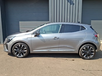 Used Renault Clio 2025 for sale - 79243434: Photo