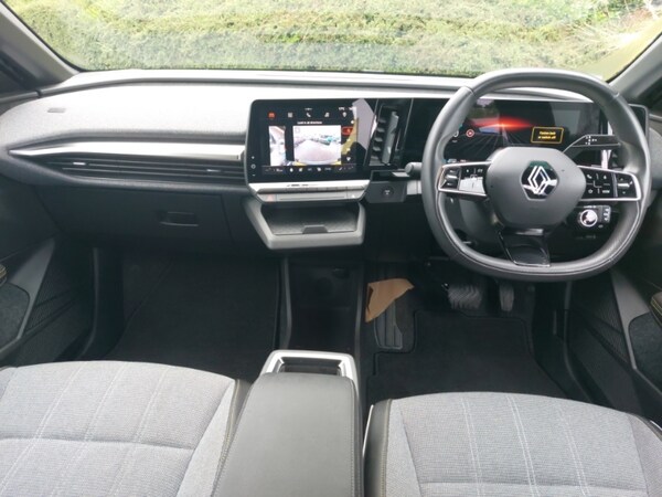 Used Renault Megane E Tech 2023 for sale - 75315829: Photo 2