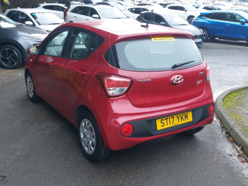 Used Hyundai i10 2017 for sale - 76741787: Photo 3