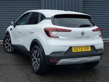 Used Renault Captur 2022 for sale - 77433095: Photo