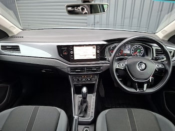 Used Volkswagen Polo 2019 for sale - 79157367: Photo