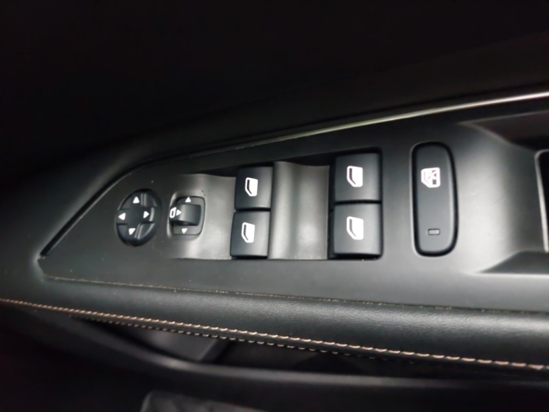 Used Peugeot 3008 2018 for sale - 76864587: Photo 18