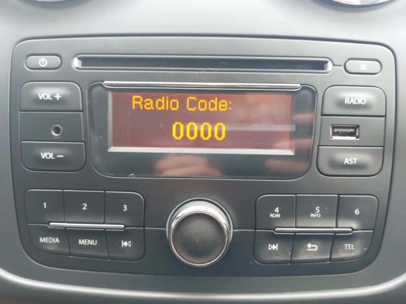 Used Dacia Sandero 2016 for sale - 77531115: Photo 14