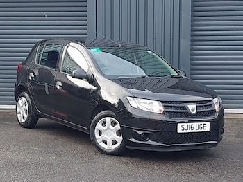 Used Dacia Sandero 2016 for sale - 77531115: Photo