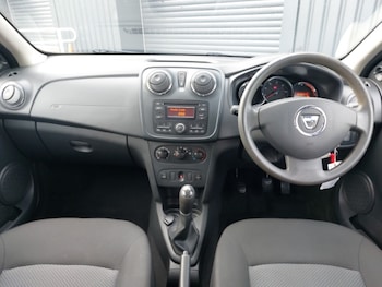 Used Dacia Sandero 2016 for sale - 77531115: Photo