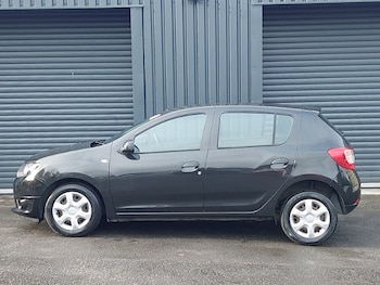 Used Dacia Sandero 2016 for sale - 77531115: Photo