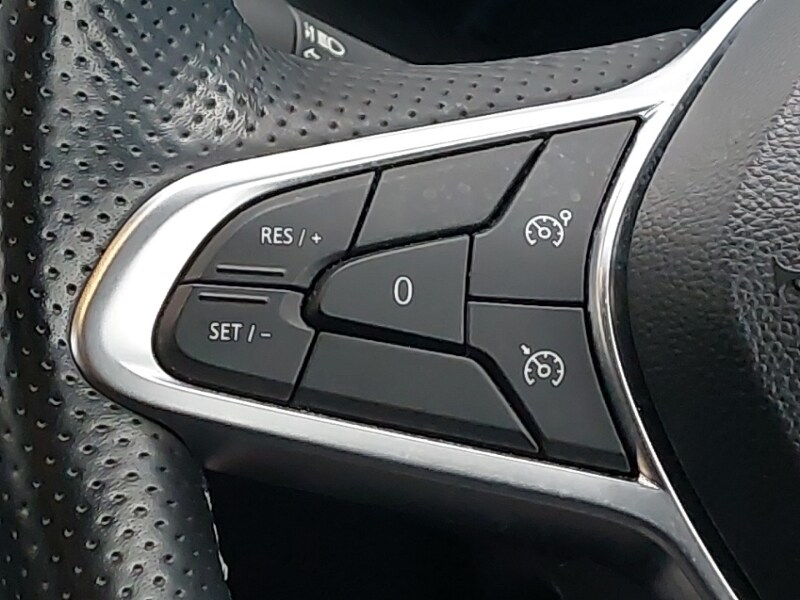 Used Renault Captur 2022 for sale - 77433097: Photo 11