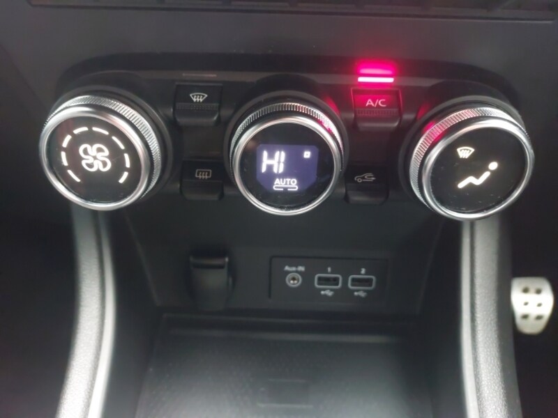 Used Renault Captur 2022 for sale - 77433097: Photo 17