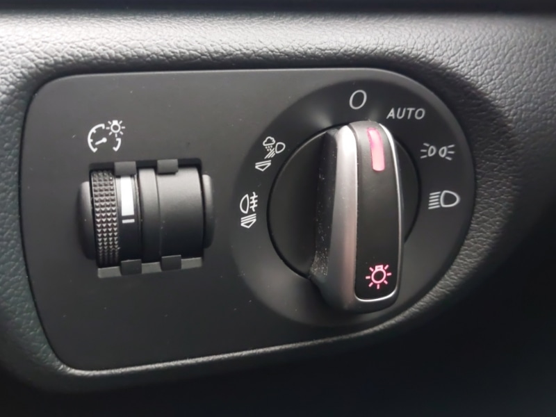 Used Audi Q3 2018 for sale - 78079892: Photo 13